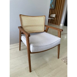 Poltrona  de Madeira com Telinha Natural Linho MVOPOL1627